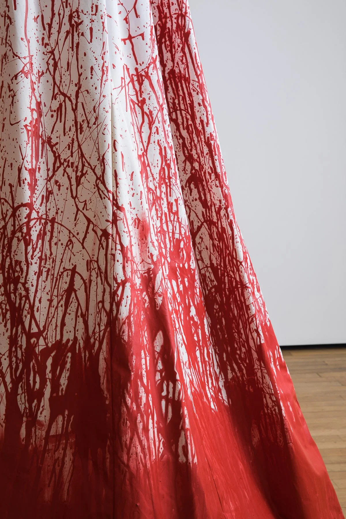 CHIHARU SHIOTA–塩田千春